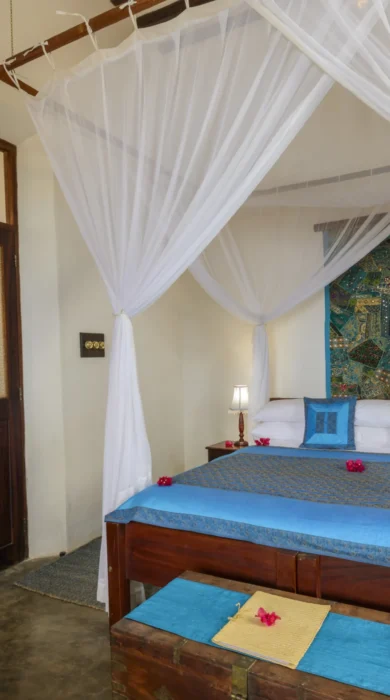Mweezi Interior
