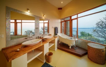 Bathroom, Pumulani Lodge, Lake Malawi, Malawi
