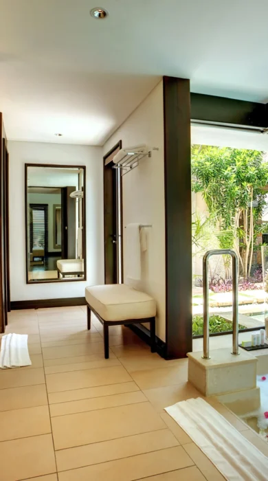LBM Ocean Villa Bathroom 02