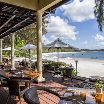 TRMA The Plantation Overlooking the Sea MK1309