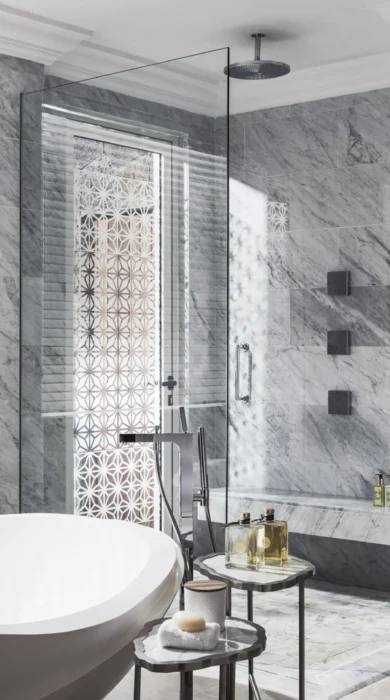OO LeSaintGéran Accommodation Villa One Master Bathroom Wide