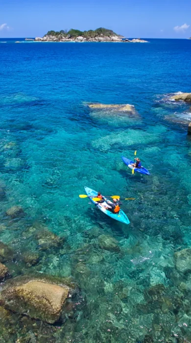 Kayaking to Koko Island