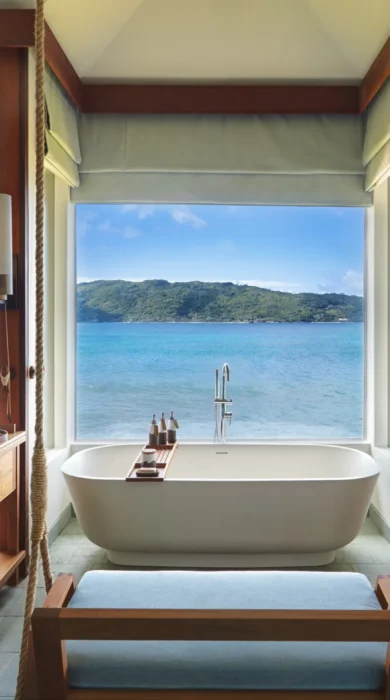 Pool Villa bathroom