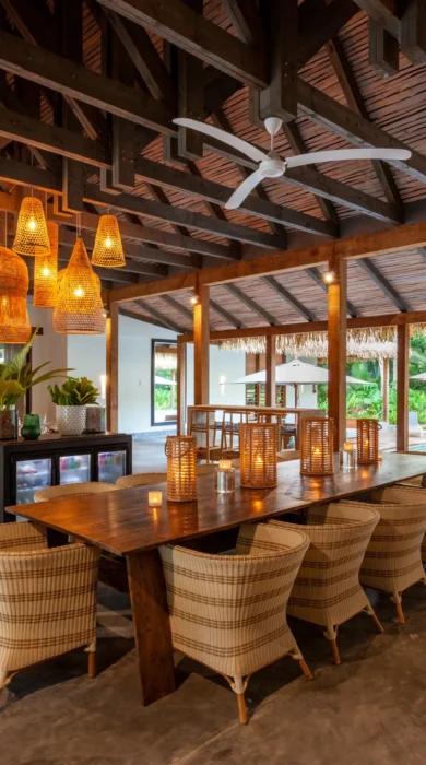 Dining, Alphonse Island, Seychelles