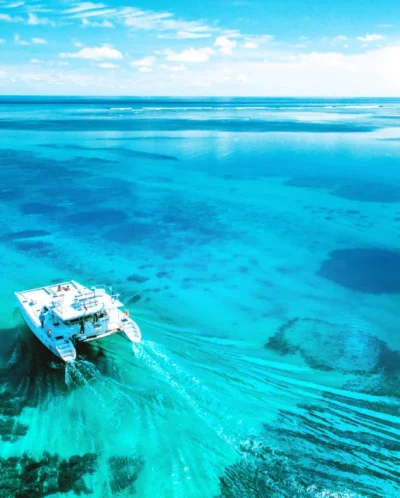 Ocean Cruising, Alphonse Island, Private Islands, Seychelles