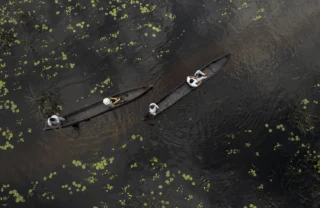 Mokoro activity, Vumbura Plains, Okavango Delta, Botswana