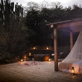 Starbed Bath, Segera Retreat, Laikipia, Kenya