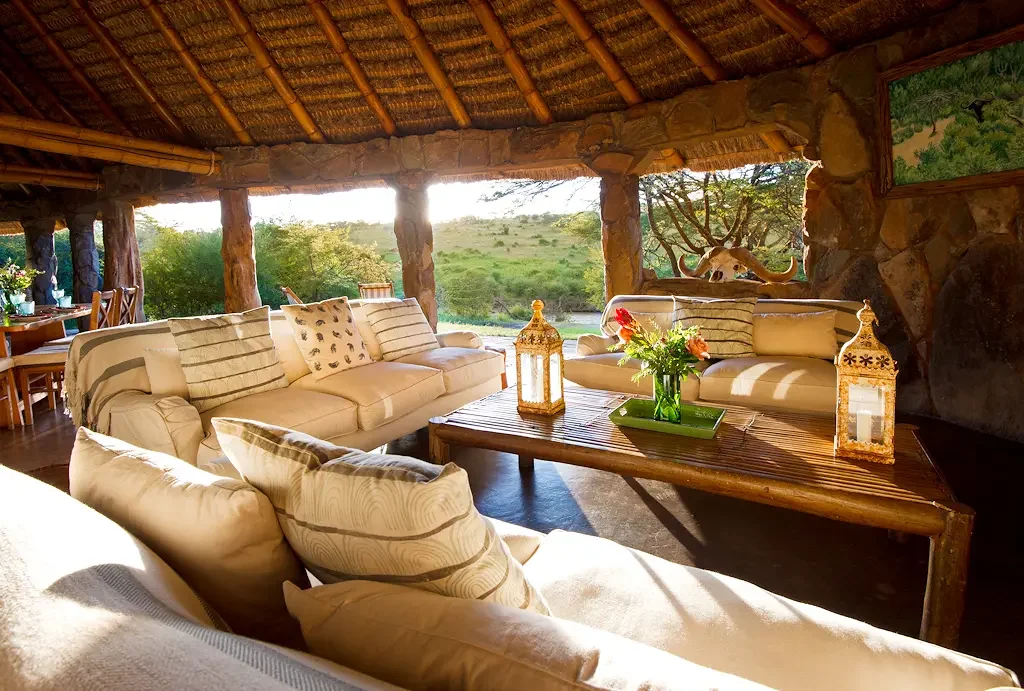 Lounge, El Karama, Kenya