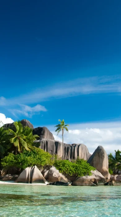 indian ocean view of la digue, africa safaris