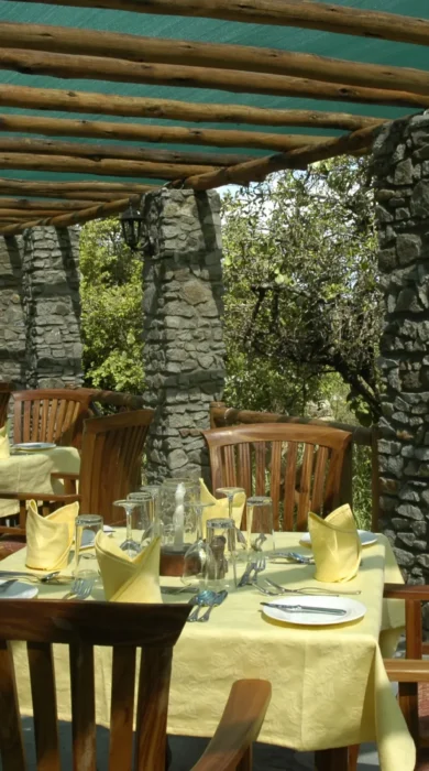 06 Dinning Tent Terrace