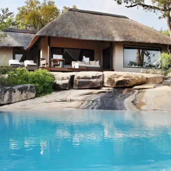 Londolozi-granite-private-suite-South-Africa