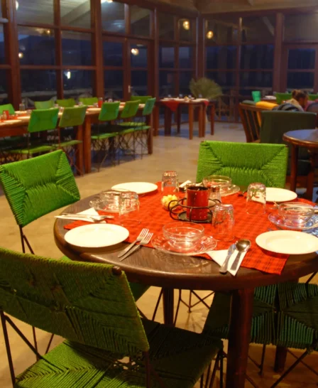 1 Dining 4