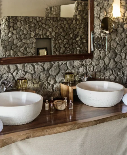 bathroom, chem chem safari lodge, tarangire national park, tanzania