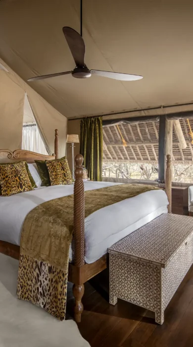 room interior, jongomero camp, ruaha national park, tanzania