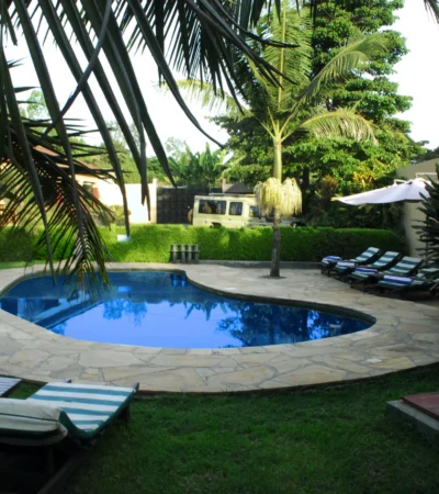 Adahi Pool garden