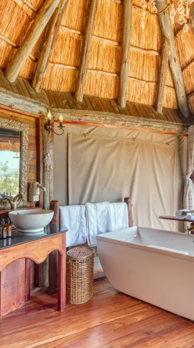 MM.Soroi.Bathroom1