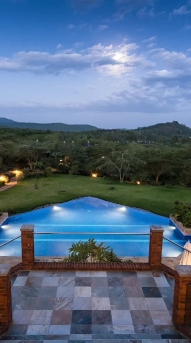 safari pool view