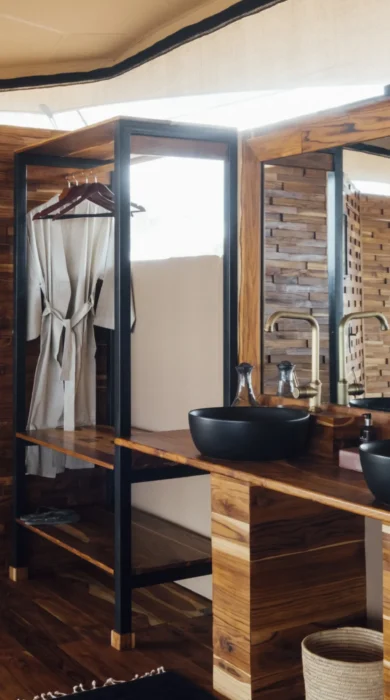 bathroom, usanga expedition camp, ruaha national park, tanzania