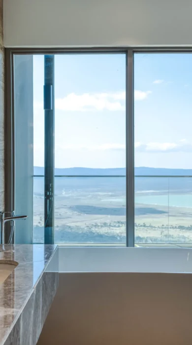 Bath, Ngorongoro Lodge, Ngorongoro Crater, Tanzania