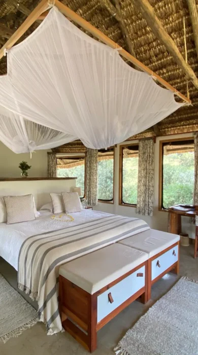 River cottage bedroom, El Karama, Kenya