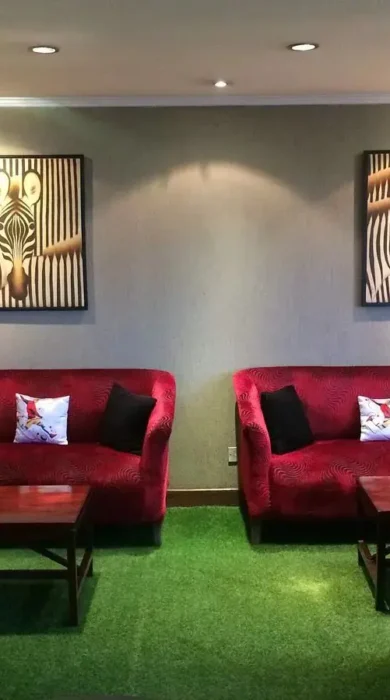 Lounge, Ole Sereni, Nairobi National Park, Kenya
