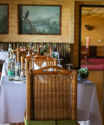 Dining, Ole Sereni, Nairobi National Park, Kenya