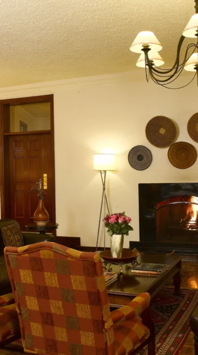 House of Waine Lounge