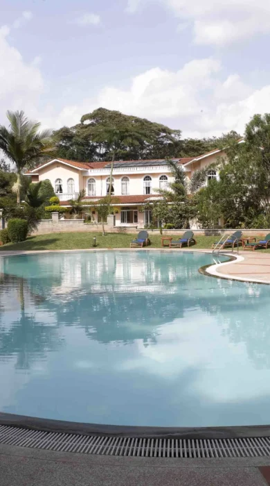 HouseofWaine pool