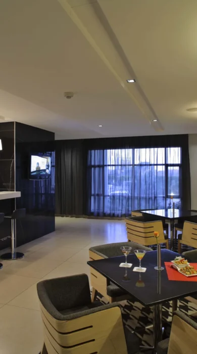 Hotel bar