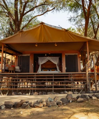 Exterior, Soroi Larsens, Samburu NR, Kenya