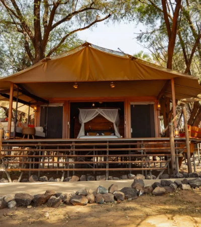 Exterior, Soroi Larsens, Samburu NR, Kenya