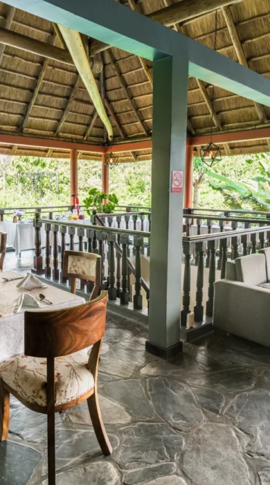 Five Volcanoes Hotel restaurant 6704