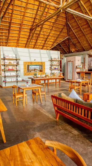 dining, wildwaters lodge, jinja, uganda