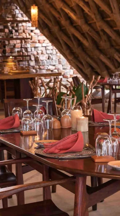 dining table, nile safari lodge, murchison falls national park, uganda