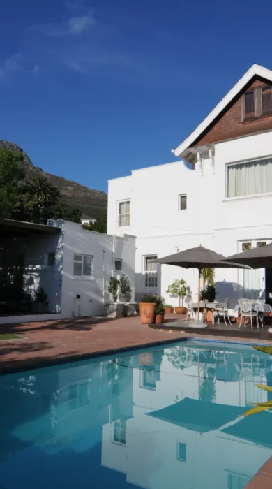 04 Garden and Pool Area 01