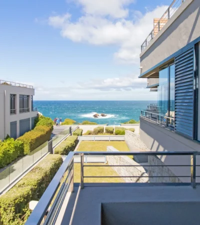 le paradis apartment balcony view