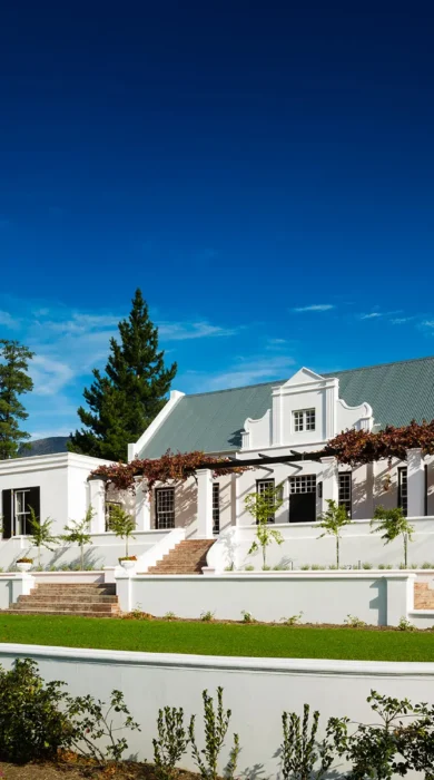 manor house exterior 1