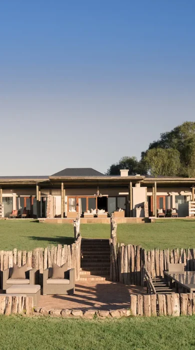 kwandwe fort house boma landscape
