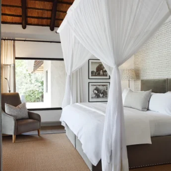 londolozi granite private suites bedroom yellow zebra safaris
