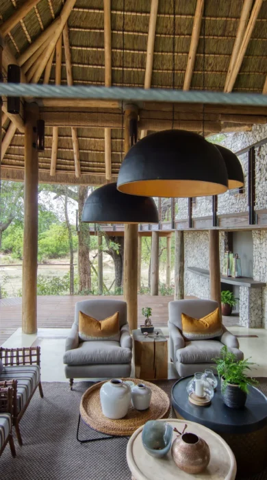 Dulini Leadwood Lodge main area
