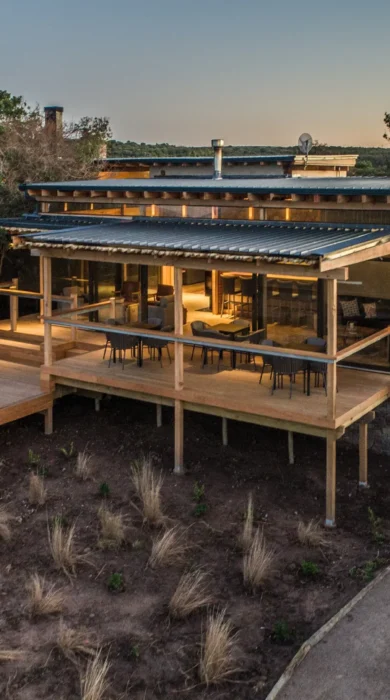 exterior ukhozi lodge kariega south africa yellow zebra safaris