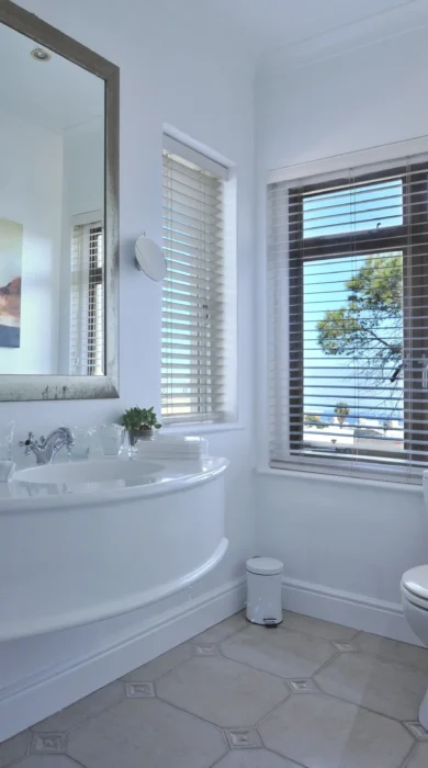 Standard room Rm 1 Bathroom