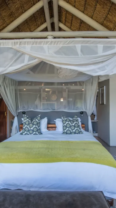 Mosaic Private Sanctuary Lagoon Lodge bedroom