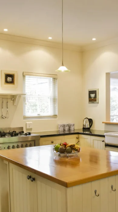 Villa Kitchen (3)