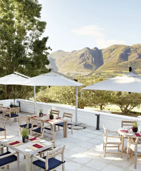 mont rochelle country kitchen terrace