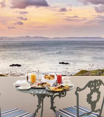 the marine hotel dining sea view