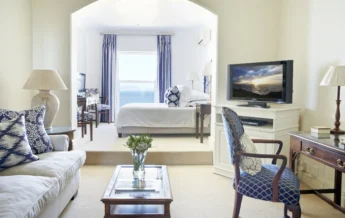 the marine hotel double bedroom2