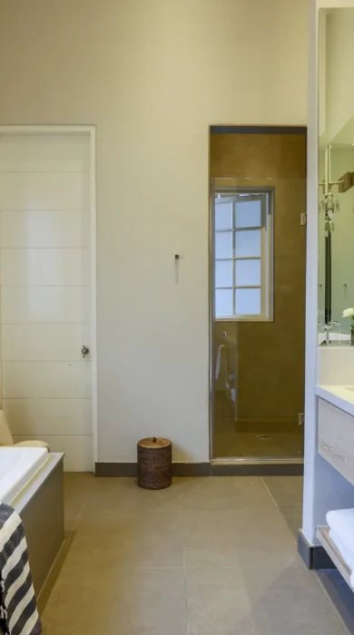 AtholPlace Hotel bathroom