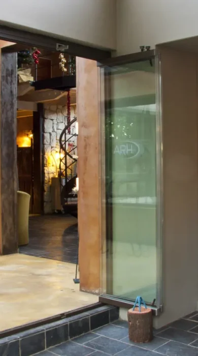 ARH bar 2