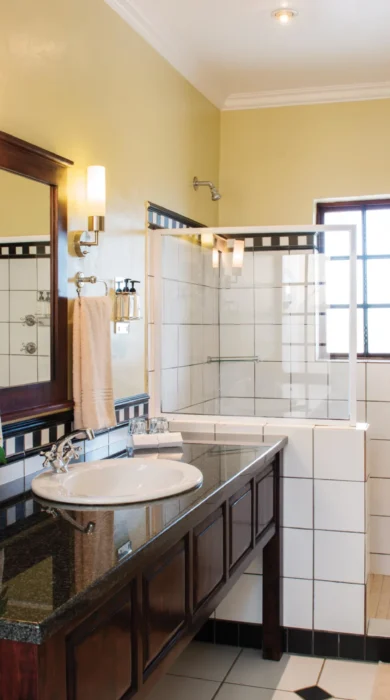 Perrys Bridge Suite 03